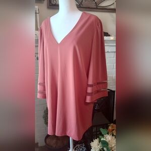 Women's Plus Size Too/Blouse